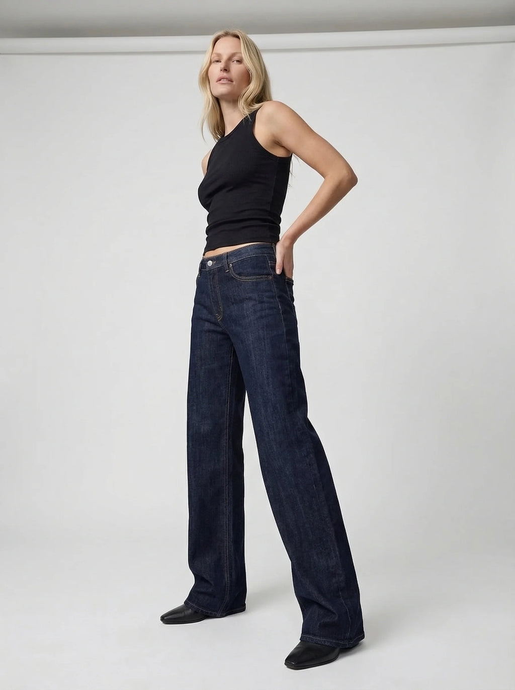Dames Flared Jeans | Lage Taille Uitlopende Pijpen Aansluitende Pasvorm