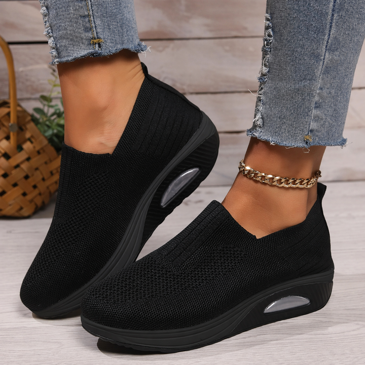 Dames Gevoerde Slip-On Sneakers in zwart, Comfort en Stijl