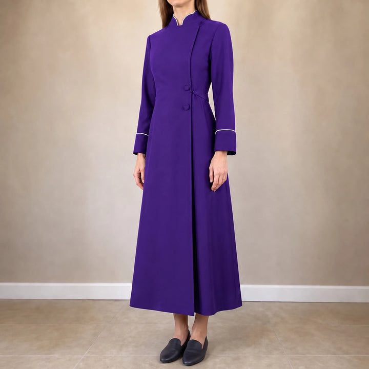 Dames Gewaad met Opstaande Kraag in paars, Elegante Liturgische Jurk