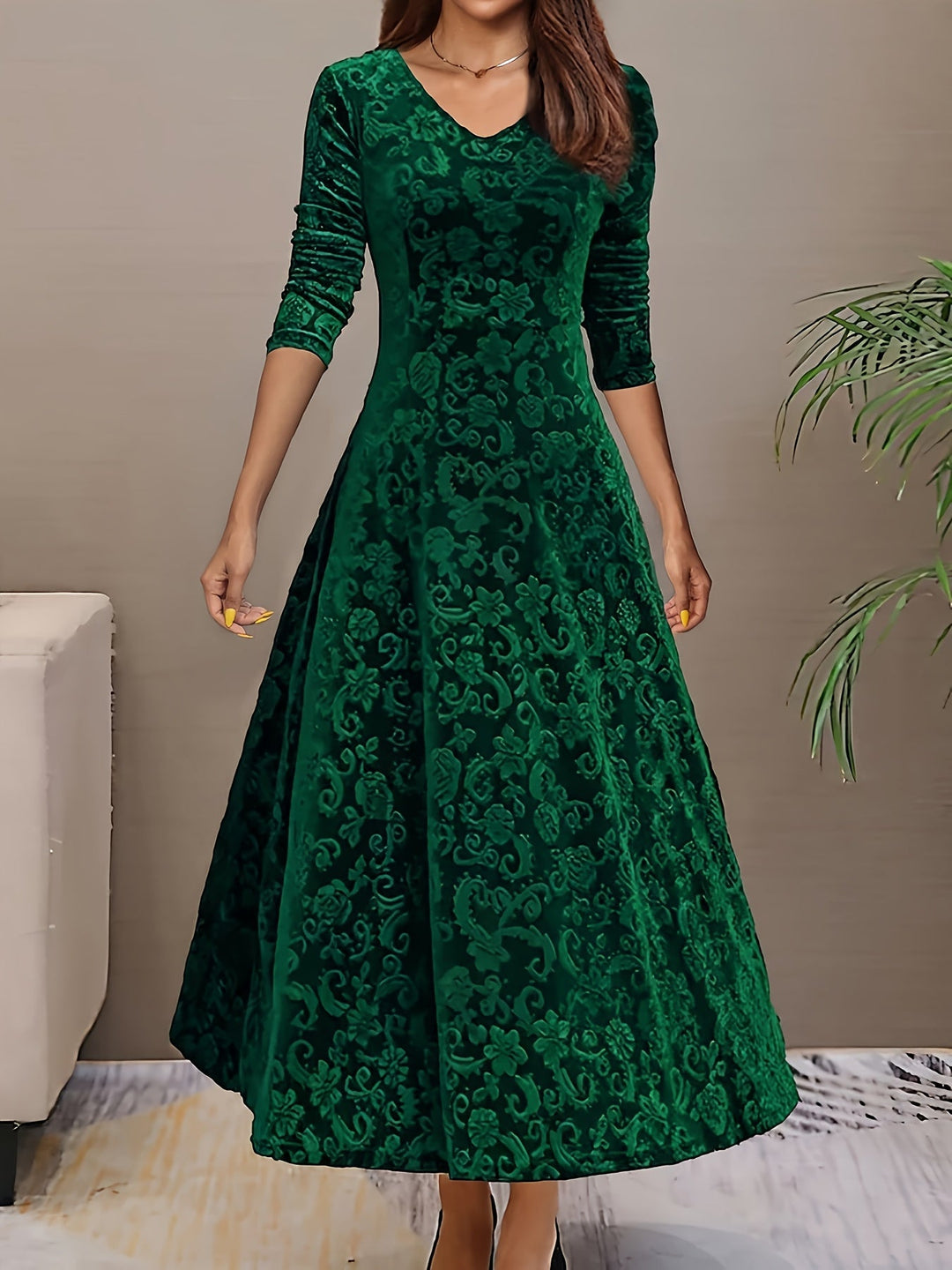 Dames midi-jurk met lange mouwen - elegant en verfijnd